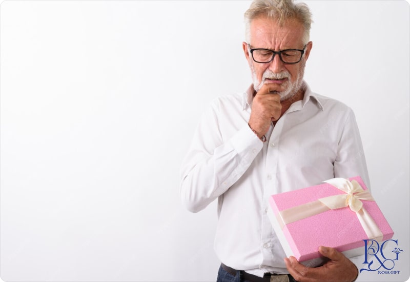اشتباهات رایج در انتخاب هدیه برای پدر سالمند