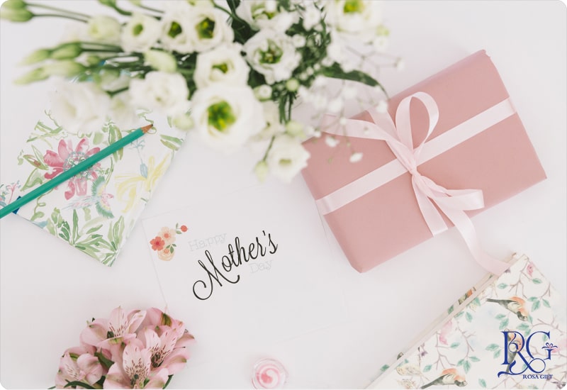 امکان شخصی‌سازی و احساس اختصاصی بودن هدیه تولد مادر